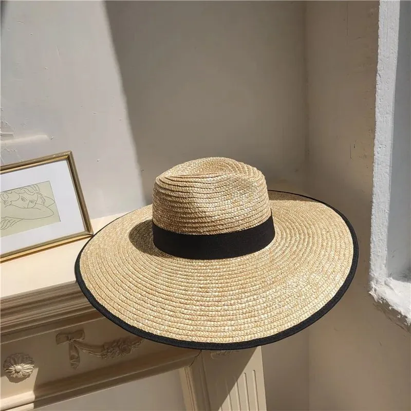 Chapeau de soleil en paille avec sangle