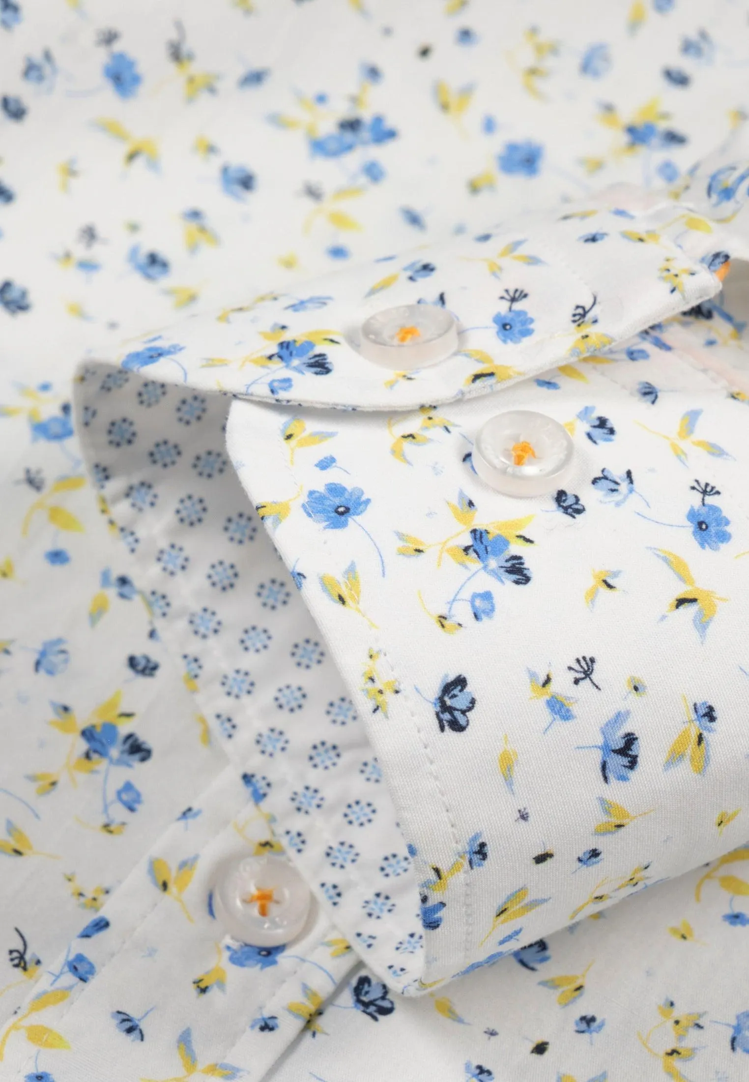 Chemise homme blanche avec micro-fleurs