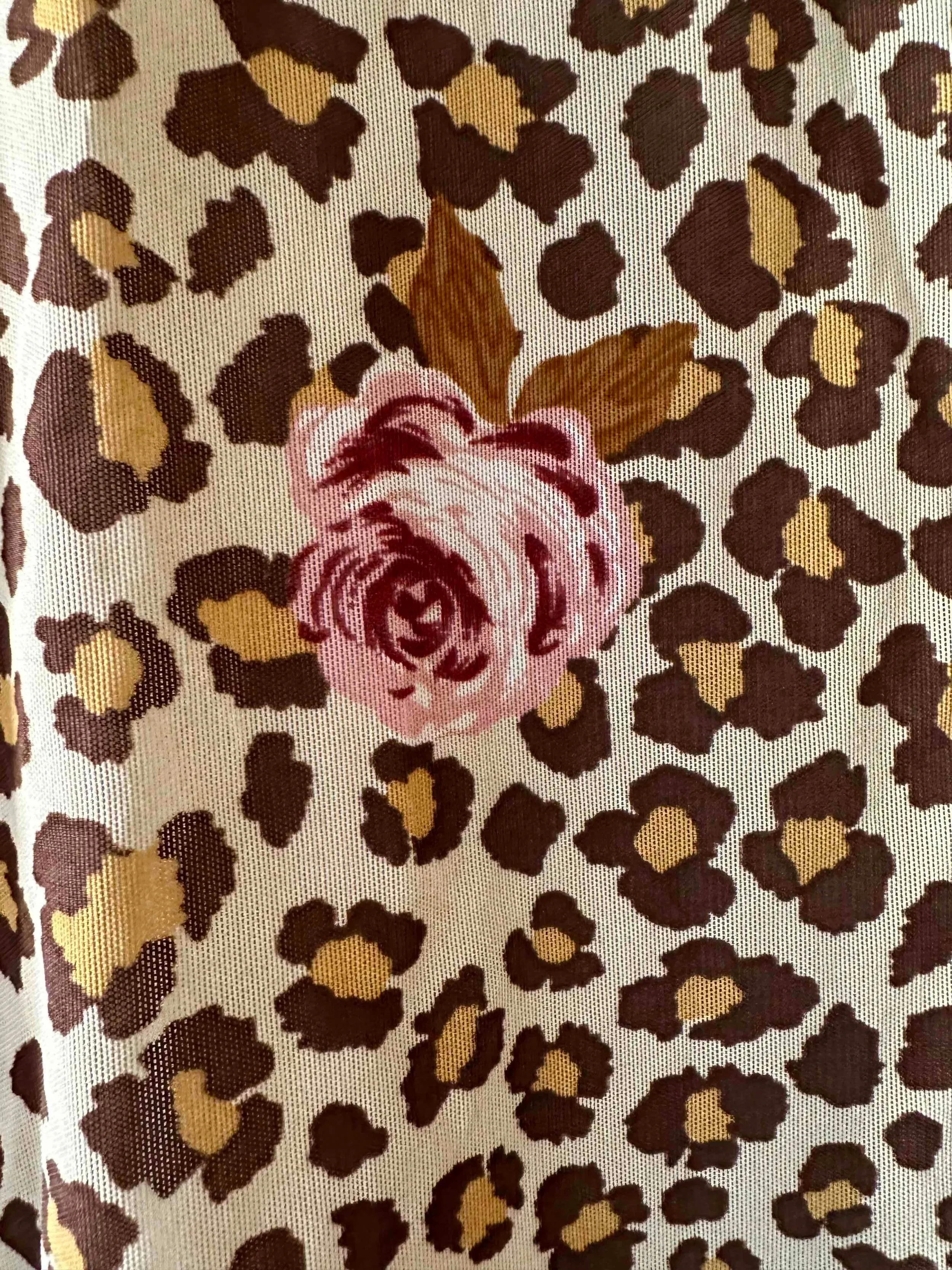 Robe léopard à fleurs